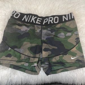 NIKE PRO SPANDEX SHORTS